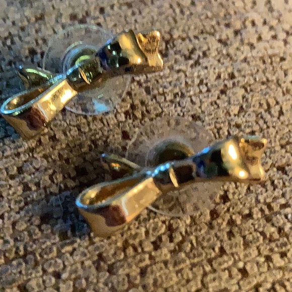 Kate Spade ♠️ Gold Bow Earrings. - Picture 2 of 9